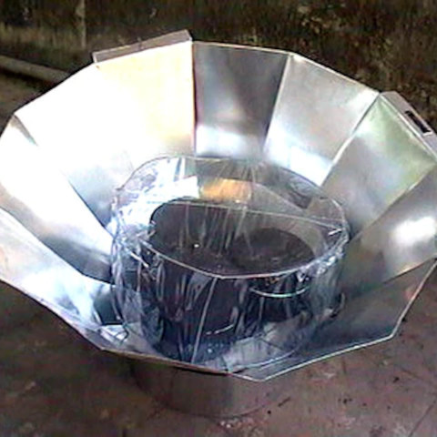 Forno solar parabólico Parvati